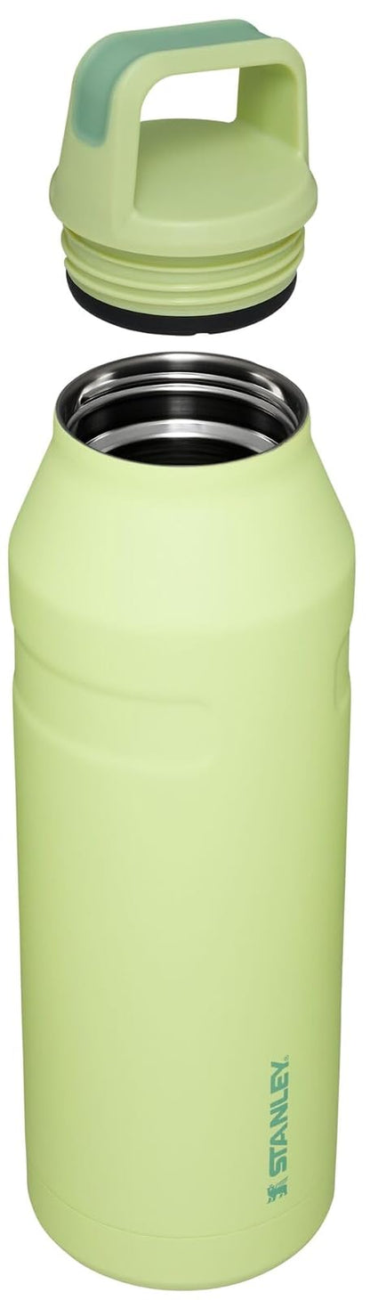 Stanley IceFlow Botella de Transporte 50 oz | Acero inoxidable reciclado, apta para actividades, diseño a prueba de fugas