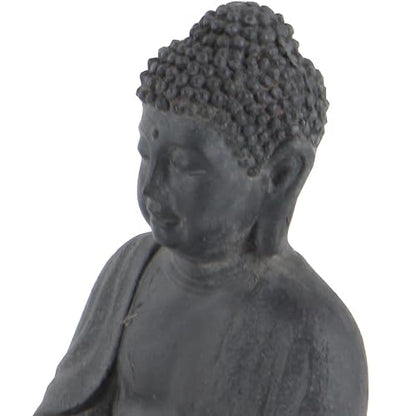 Deco 79 CosmoLiving by Cosmopolitan - Escultura de meditación de Buda de Arcilla con Tallas grabadas y Detalles en Relieve, 8 x 7 x 12 Pulgadas, Gris