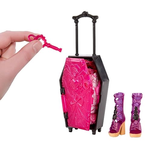 Monster High Skulltimate Secrets Gore-geus Oasis Draculaura, Muñeca Articulada con 19 Accesorios de Viaje y Llaves Secretas, para Niñas de 4 Años en Adelante