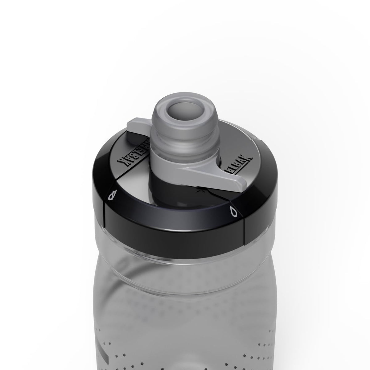 CamelBak Podium - Botella de agua para bicicleta de 15 onzas, fácil de apretar, se adapta a la mayoría de jaulas de bicicleta, humo