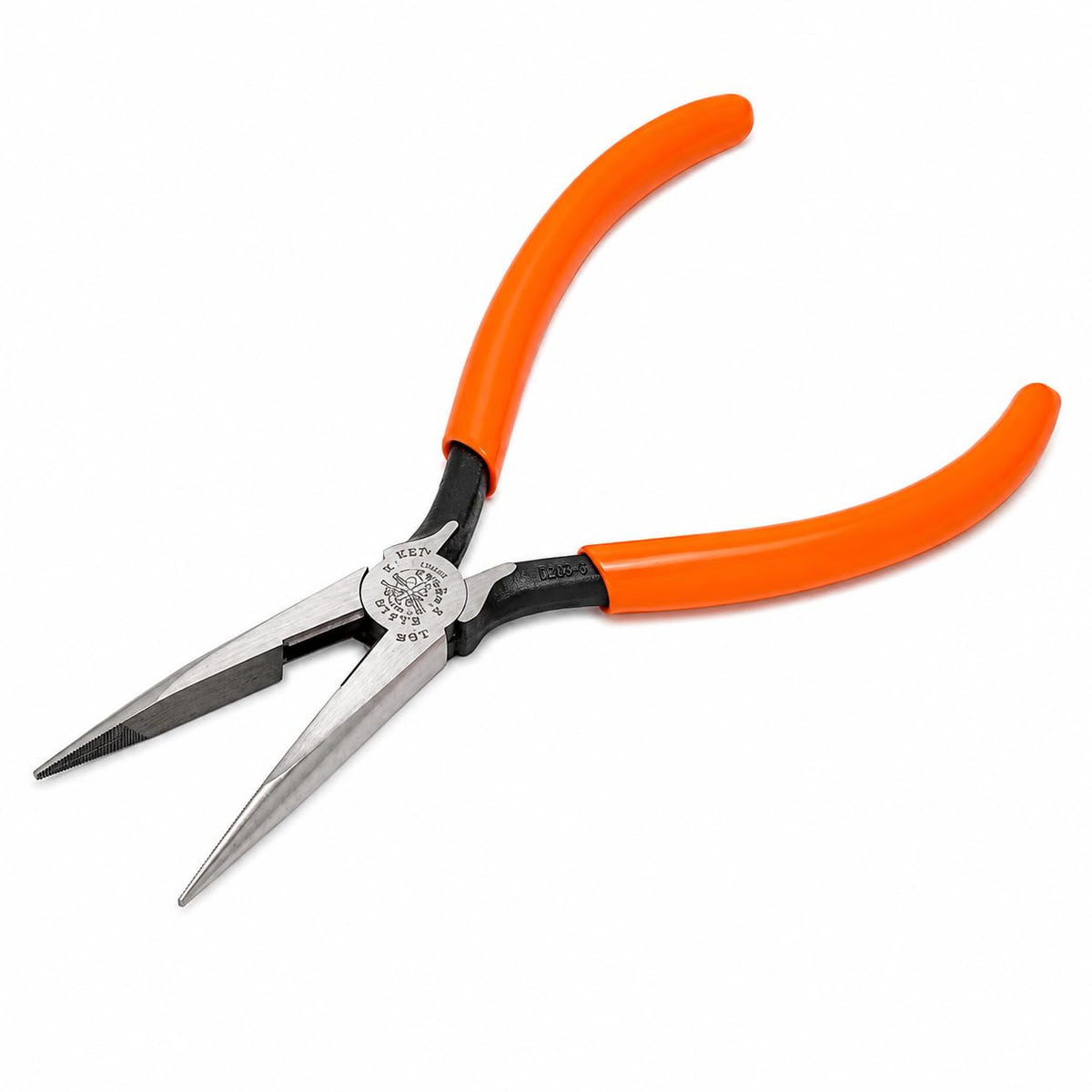 Klein Tools D203-7 Pinza de punta cónica con corte lateral de 7". La punta larga es ideal para sujetar y enlazar cables. - 17,78cm