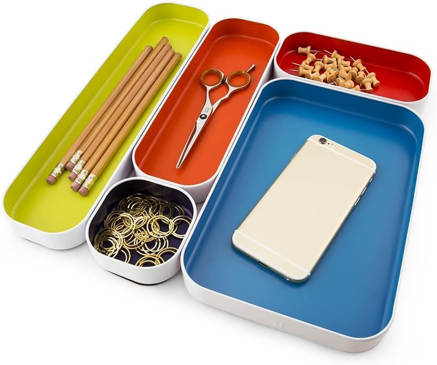 Tres por tres Seattle - Juego de 5 bandejas organizadoras de metal poco profundas para almacenar maquillaje, papelería, utensilios y más en computadora de oficina, cocina y baño (1 pulgada, varios