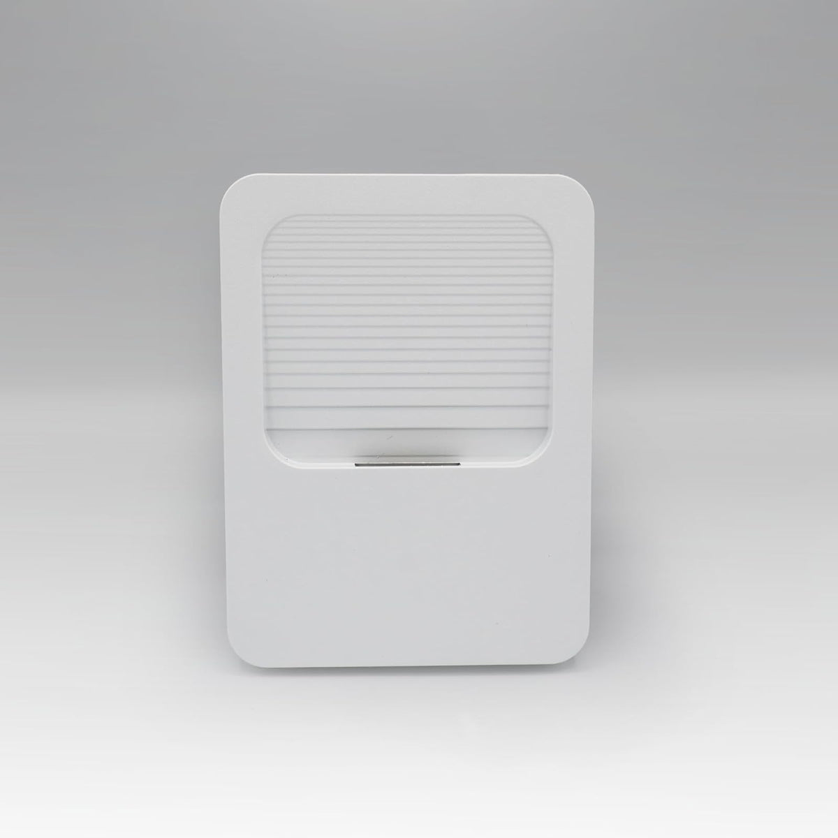 Luminaria Winled de Cortesia Blanco Frío 6500K, Potencia de 2w, 88 Lúmenes, Policarbonato de alta resistencia para uso en exterior, Apertura de 75°