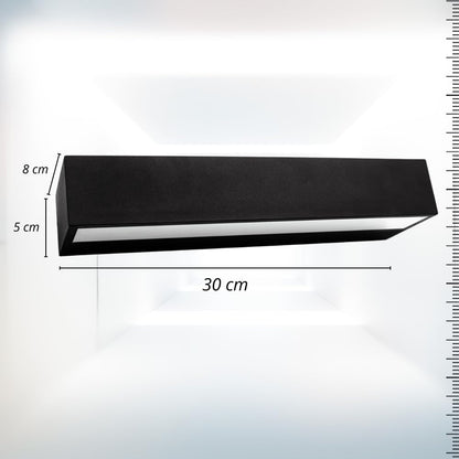Luminaria LED de Pared Artlite Prisma Disparo Sencillo, Temperatura 3000K Blanco Cálido, 1240 Lúmenes, 18 Watts de Potencia, Apertura de 120°, IP54 Para uso en Exterior