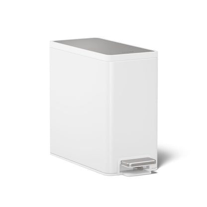 Kohler 20957-STW Bote de basura delgado de 2.5 galones, cubeta de basura para baño con pedal de cierre suave, color blanco con acero inoxidable