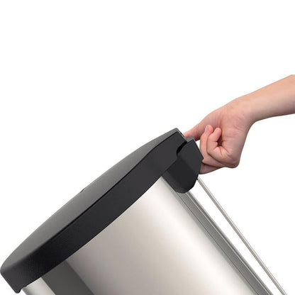 TRAMONTINA - Basurero con Pedal 30 L, de Acero Inoxidable, Tapa de Plástico, Higiénico, Práctico y Duradero, con Asa para el Transporte, Ideal para Bolsas de Basura de 40 L hasta 60 L