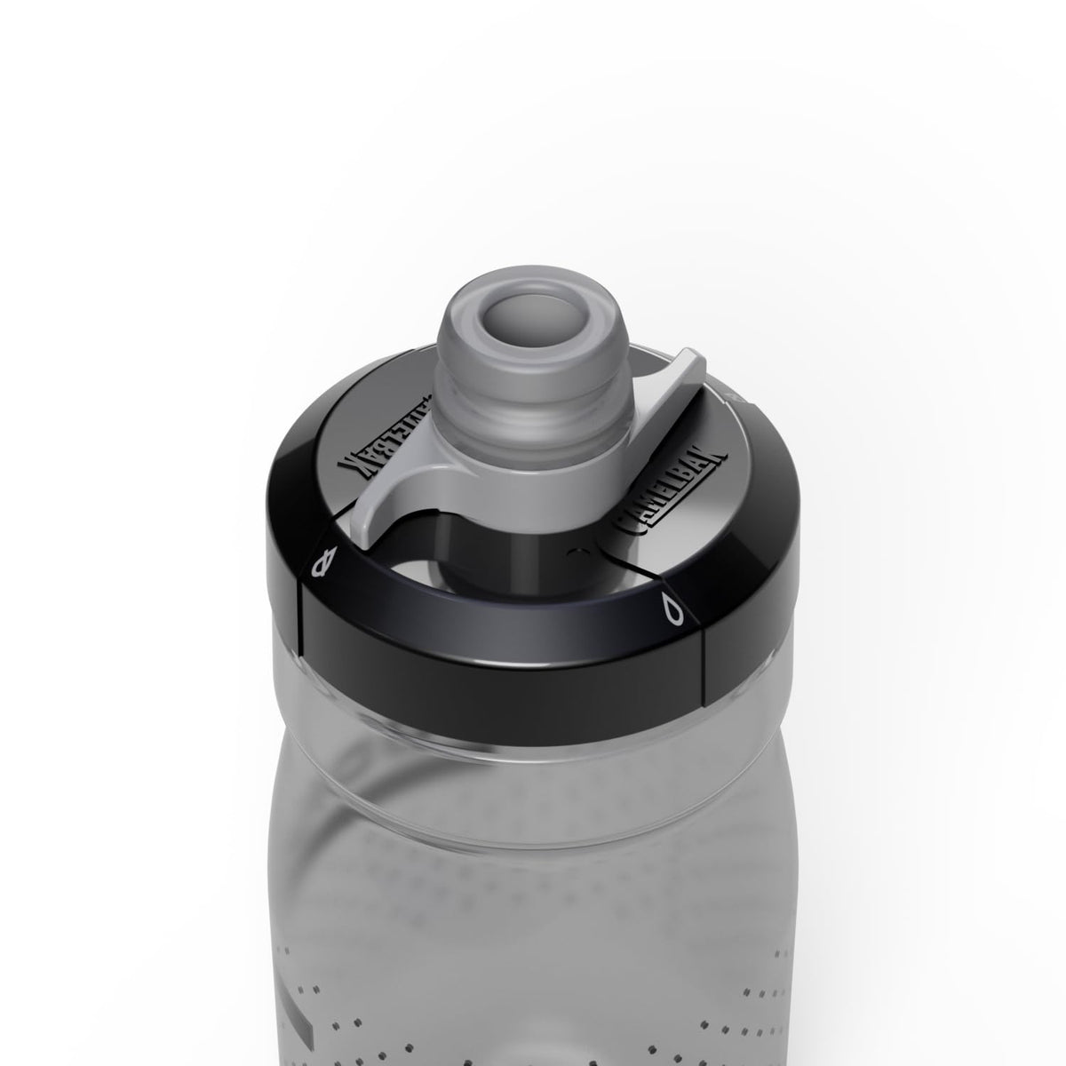 CamelBak Podium - Botella de agua para bicicleta de 15 onzas, fácil de apretar, se adapta a la mayoría de jaulas de bicicleta, humo