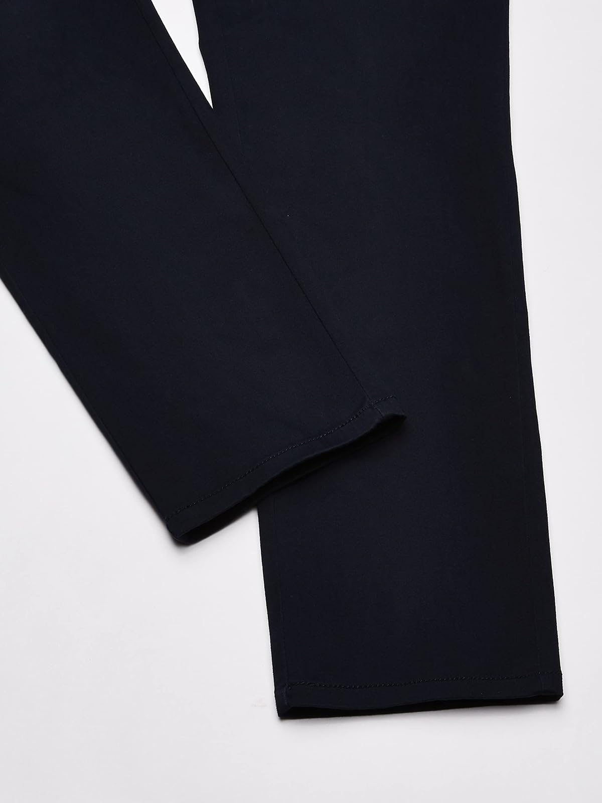 IZOD Pantalón de satén elástico de 5 Bolsillos para Junior's Uniform