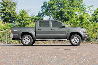 Rough Country Kit de nivelación de 2 pulgadas para Toyota Tacoma 05-23 | Rojo anodizado - 744RED