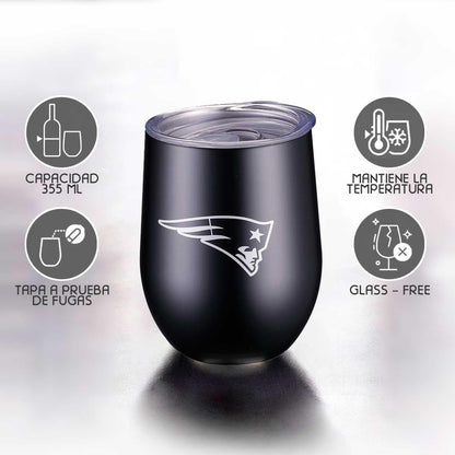 NFL JTNFL-3036-NE Vaso para Vino Metal Tumbler Patriots, Negro, 355 ml | Doble pared aislante; mantiene bebidas calientes 6 horas y frías 12 horas; ideal para vino, café, whisky o cócteles