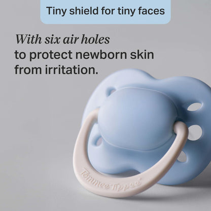 Tommee Tippee - Chupones para recién nacidos, 0-2 meses, pezón simétrico, silicona 100% última intervensión de BPA, agujeros de aire adicionales, aptos para lavaplatos y esterilizador, nubes de verano