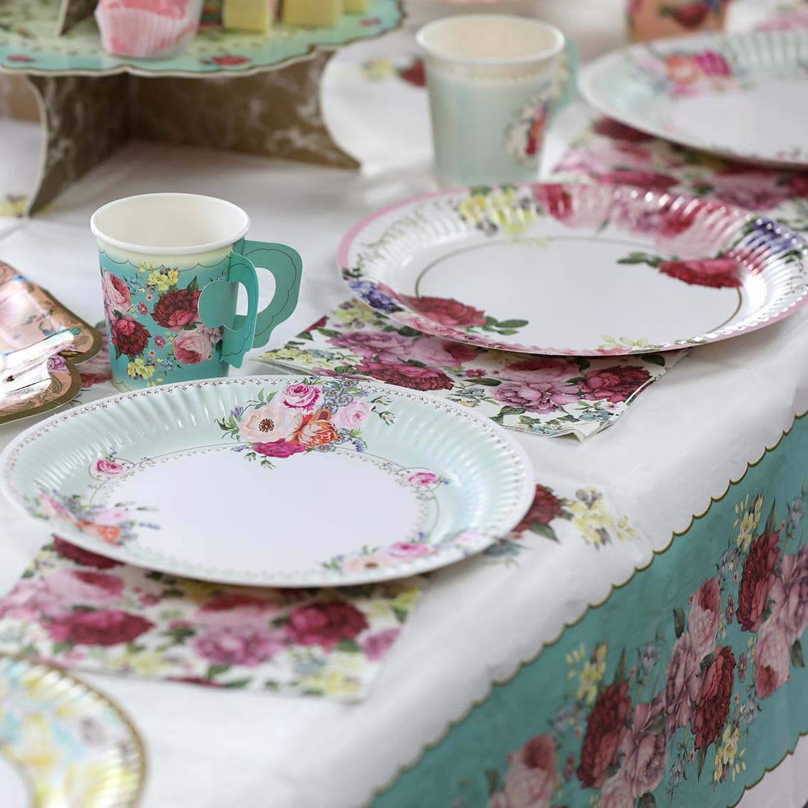 Juego de vajilla desechable para 16 invitados con diseño floral de tarde/té de tarde/fiesta para 16 invitados, bonito juego de platos de papel, servilletas para tazas de té, mantel para cumpleaños