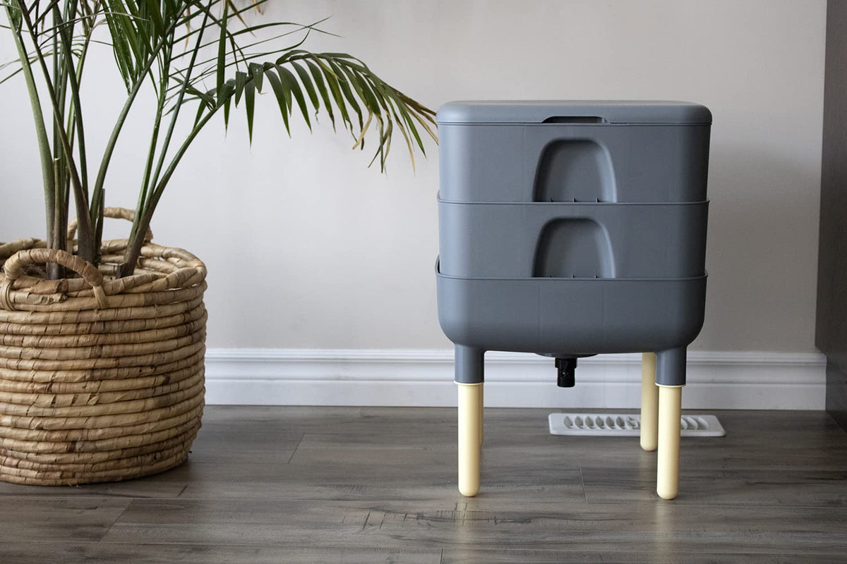 FCMP Outdoor - The Essential Living Composter, compostador de Gusano de 2 bandejas, Gris