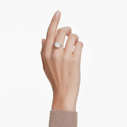 Swarovski Anillo de cóctel Stilla, Talla cuadrada, Blanco, Baño tono oro