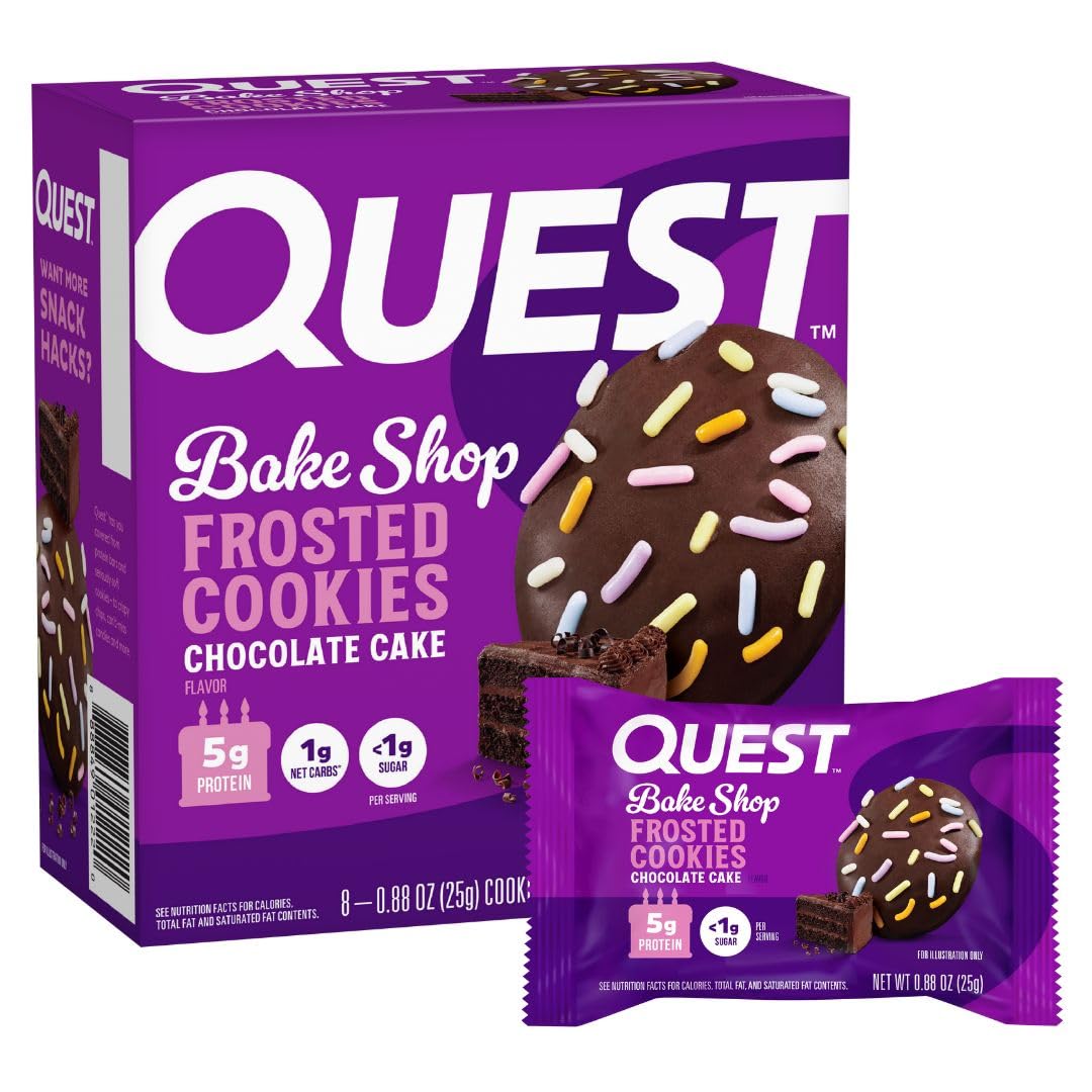 Quest Nutrition Frosted Cookies, Galletas Altas en Proteína, Caja con 8 - Pastel de Chocolate - Caja con 8