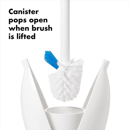 OXO Good Grips - Escobilla para Inodoro, Color Blanco | El recipiente almacena cepillo para polvo, cerdas cónicas para una limpieza a fondo, ideal para la limpieza del baño