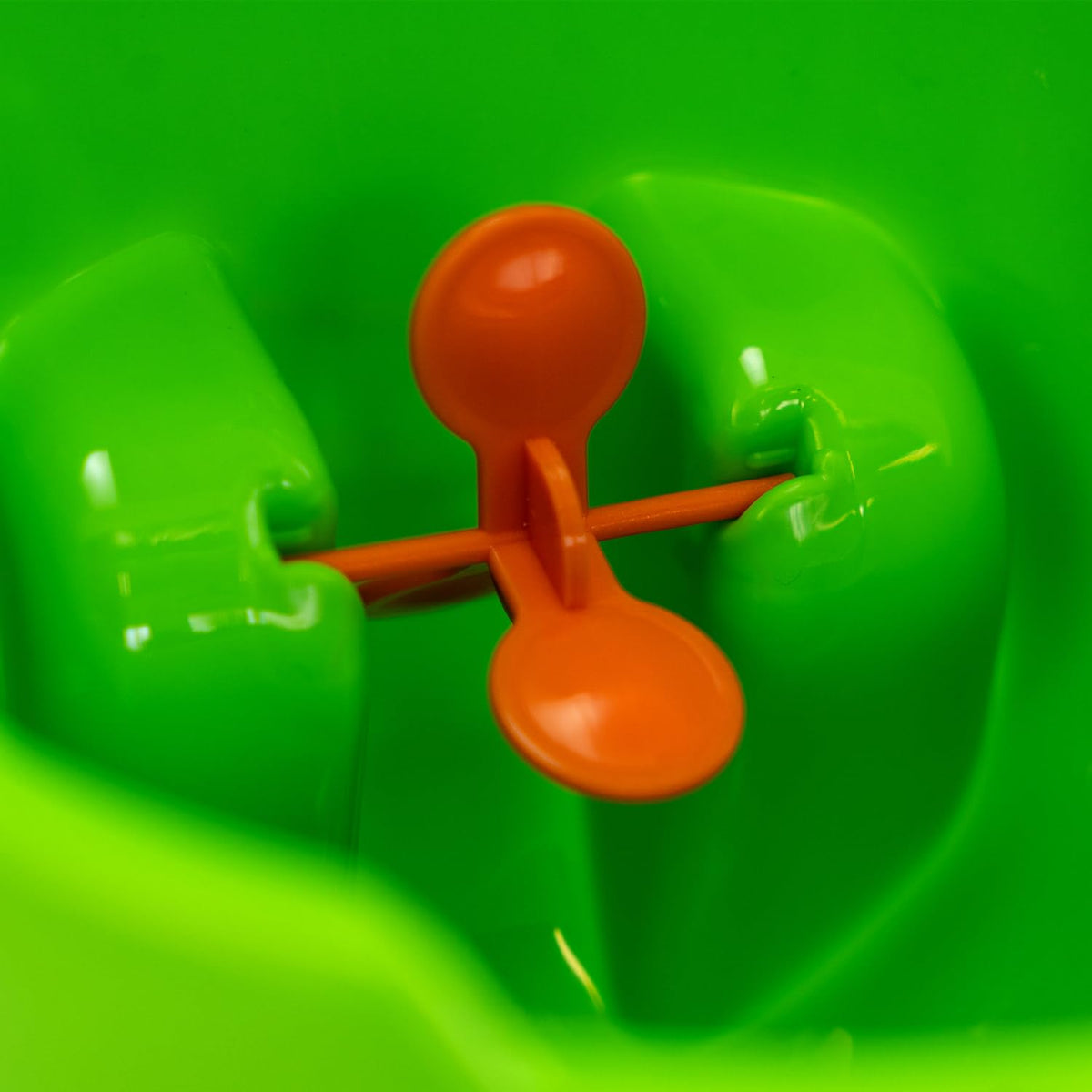 Mingitorio Infantil para Niños con Molinillo Giratorio Color Verde
