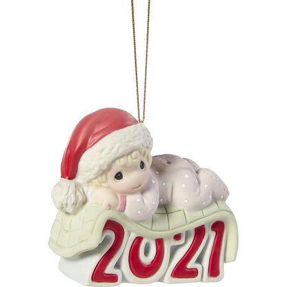 Precious Moments 211005 - Adorno de Porcelana para niña con Fecha 2021