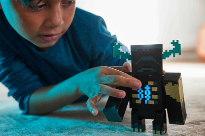 Mattel, Minecraft Vanilla Figura de Acción Warden 3.25'' con 2 Modos de luz y Sonido para niños de 6 años en adelante