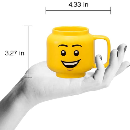 Lego: Taza de cerámica pequeña - Happy Boy - 8.5 onzas (255 ml), cabeza clásica de miniaturas amarilla, taza novedosa, apta para lavaplatos, bebidas calientes y frías, gráfico facial