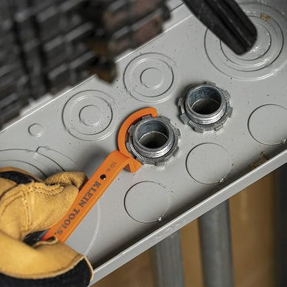 Klein Tools 50900R Juego de llaves de bloqueo de conductos, aprieta y afloja las tuercas de seguridad en espacios reducidos, 1/2, 3/4 y 1 pulgada, curvas de compensación, 3 piezas