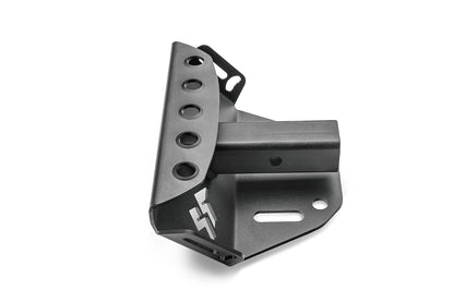 Rugged Ridge Hitch - Placa antideslizante | Negro, acero | 18013.01 | Se adapta a Jeep Wrangler JK/JL 2007-2026; Jeep Gladiator JT 2020-2026 con enganche receptor de 2 pulgadas
