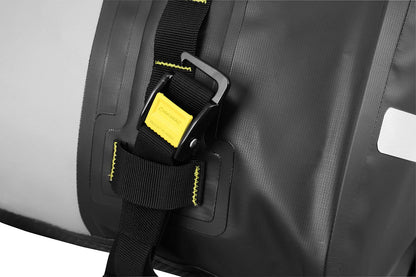 Nelson-Rigg Hurricane - Bolsa impermeable para rollo seco de 10 L, tapa enrollable, incluye correas para fijar al vehículo, válvula de purga de aire negro/gris