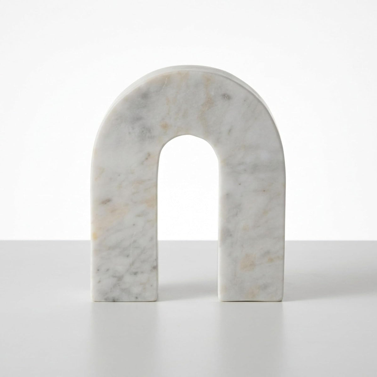 Sagebrook Home Mármol, Herradura de 7 Pulgadas de Alto, Decoración de Mesa, Blanco, Contemporáneo, 6 Pulgadas de Largo x 2 Pulgadas de Ancho