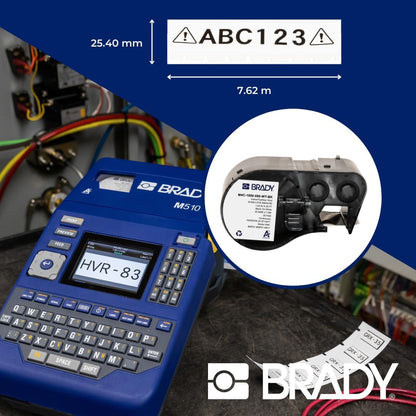 Brady Authentic (M4C-1000-595-WT-BK) Etiquetas de vinilo para todo tipo de clima, 1 pulgada de ancho x 25 pies, negro sobre blanco. Para uso con impresoras de etiquetas BMP41, BMP51, M410, M510 y