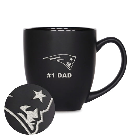 Rico Industries NFL Football New England Patriots #1 Dad - Taza de cerámica negra mate grabada con láser, para bebidas calientes o frías