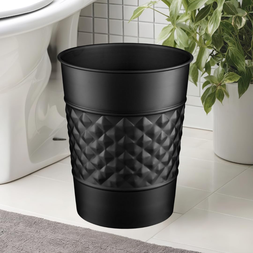 Monarch Abode - cubeta de basura de metal con relieve geométrico hecho a mano para oficina en casa, cesta de basura decorativa, moderno cubeta de basura de baño, duradero y decorativo, cubeta de
