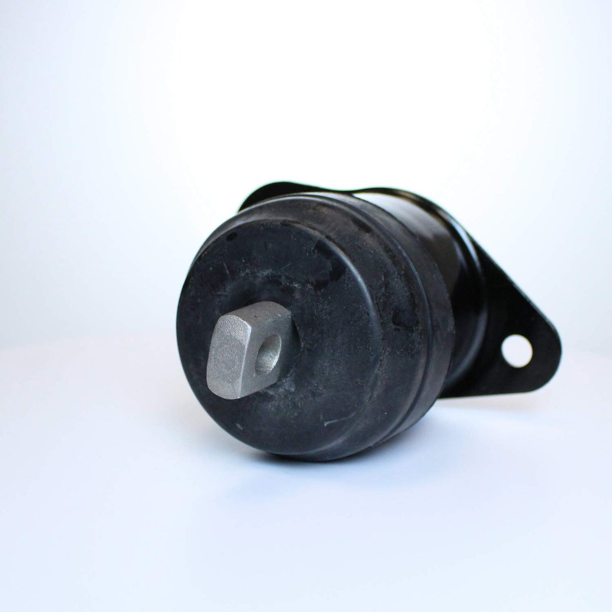 DEA A4517 Soporte Delantero Derecho del Motor, Negro