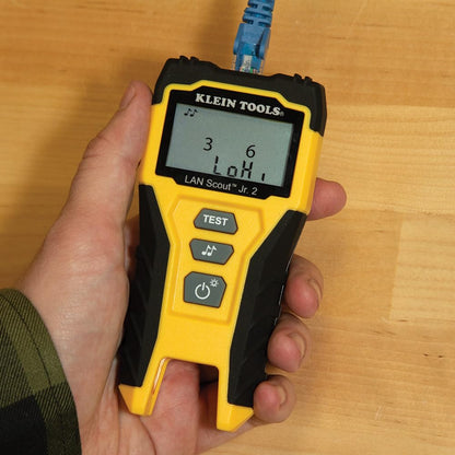 KLEIN TOOLS VDV526-200 | Probador Ethernet | CAT 5e, CAT 6/6A | Puerto RJ45 | Comprueba conexiones Ethernet CAT 5e, CAT 6 y CAT 6A con RJ45 para detectar fallas y validar cableado con facilidad.