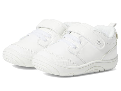 Stride Rite Baby Taye 2.0, Blanco, 6 Wide Toddler | Zapatos casuales