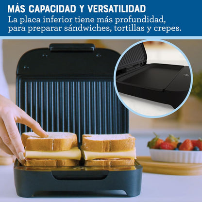 Oster® Sandwichera, Compacta con Platos Hondos, Incluye Botón de Apagado, Negro, CKSTSM400