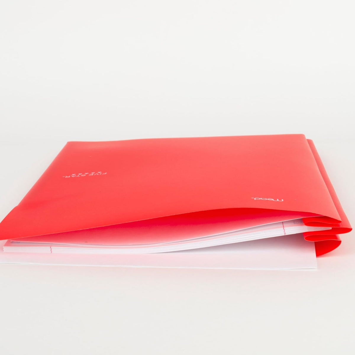 Five Star - Carpeta de 2 bolsillos, paquete de 4 carpetas de plástico con cierres de punta, capacidad para papel de 8-1/2 x 11 pulgadas, negro, rojo fuego, verde bosque, azul pacífico (38140)