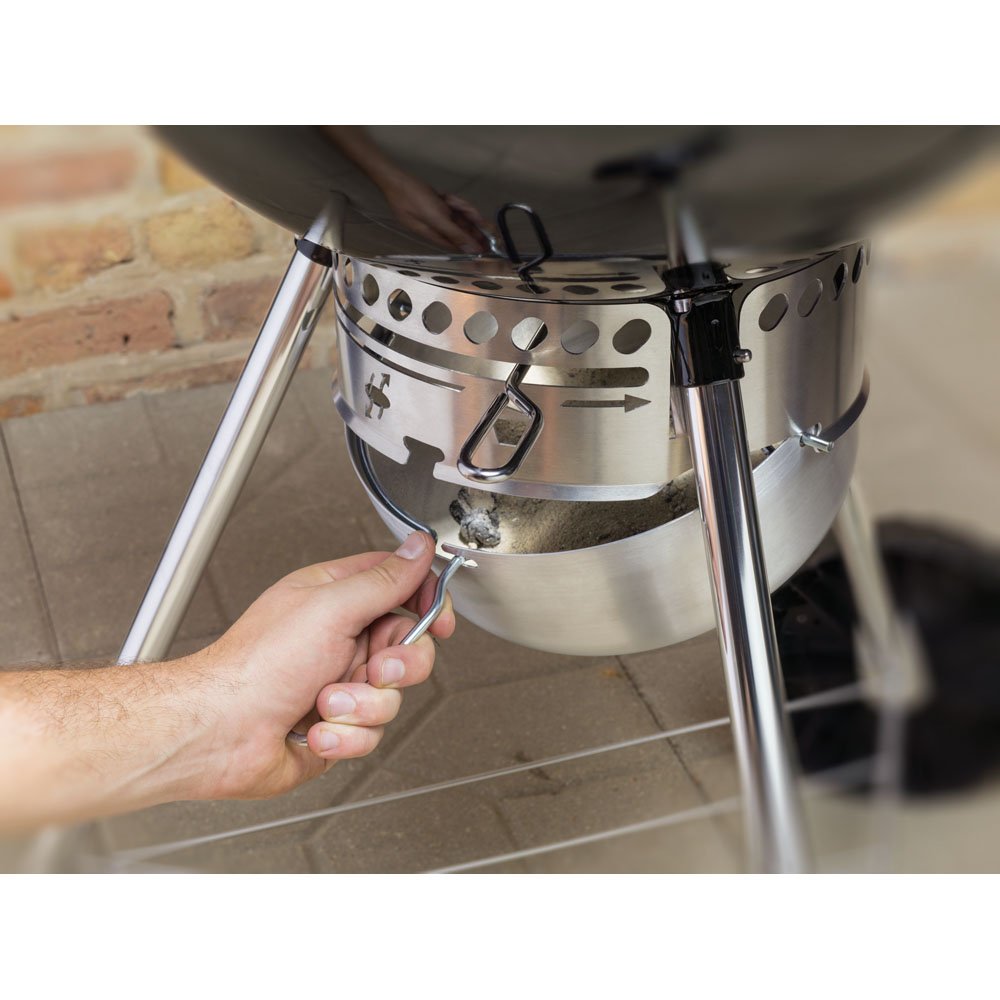 Asador de Carbón Weber Original Kettle, 22" Premium Negro