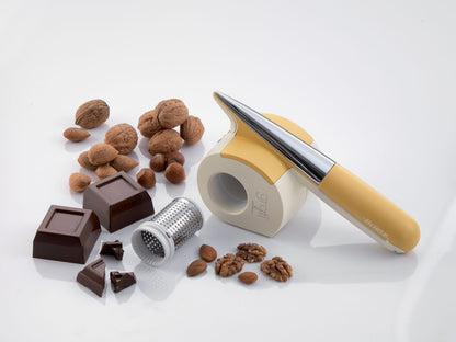 Ariete 0457 - Rallador (Arena, Blanco, Metal, De plástico, CE, Pan, Queso, Chocolate, Frutas, Nueces, Batería, Batería integrada)