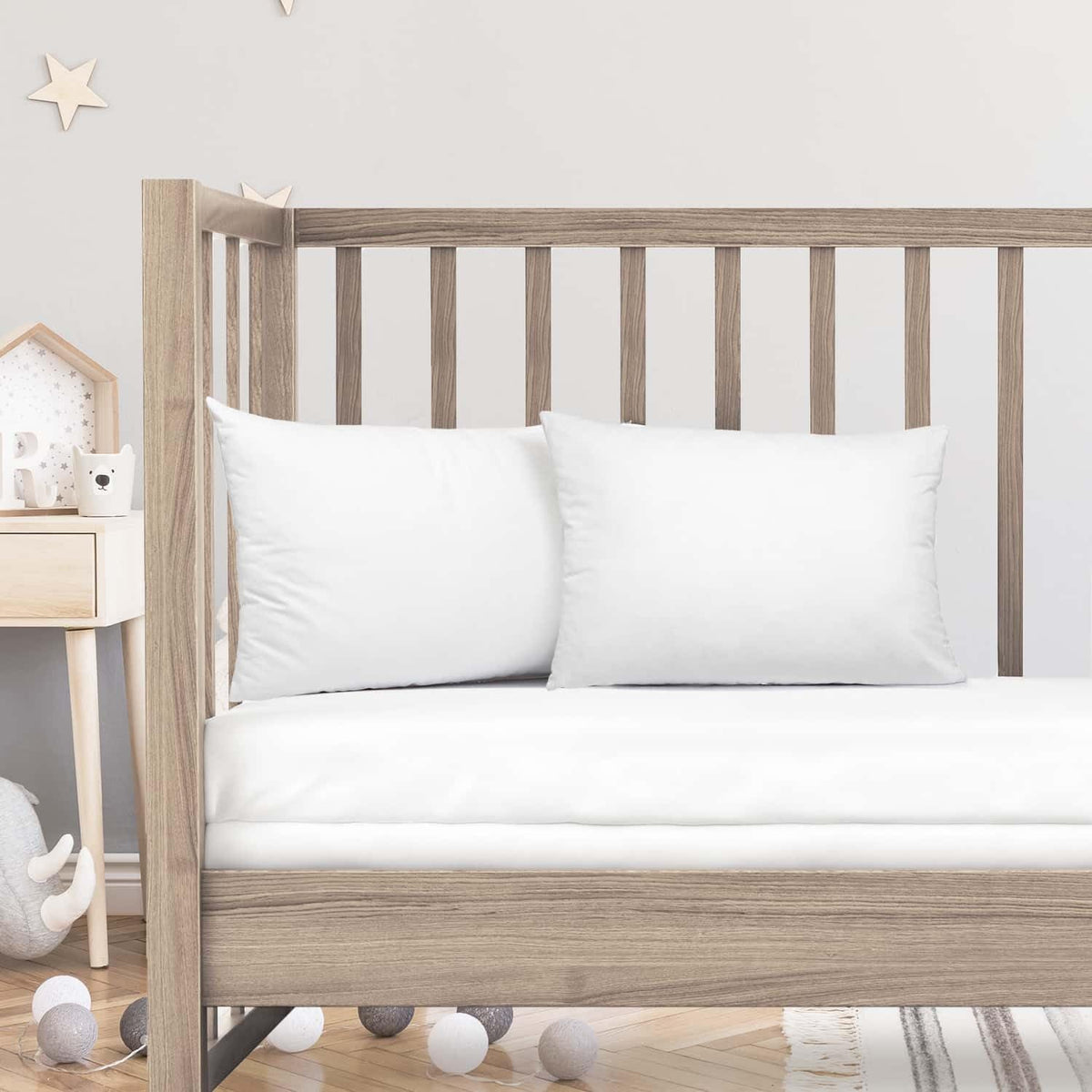 Nestl Almohada para Niño Pequeño - Paquete de 2 Almohadas para Bebé - Almohada de Algodón para Dormir - Almohada de Viaje Suave - Almohada de Cama Perfecta para Niño - 13 x 18 Inches, Blanca