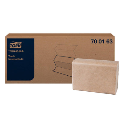 Tork Toallas de Papel Interdobladas Ecológicas 2 Capas – Toalla para Manos 100% Fibra Reciclada, 21x15.5 cm, Kraft – Caja 8 Fajillas x 250 Hojas (2,000 Hojas)