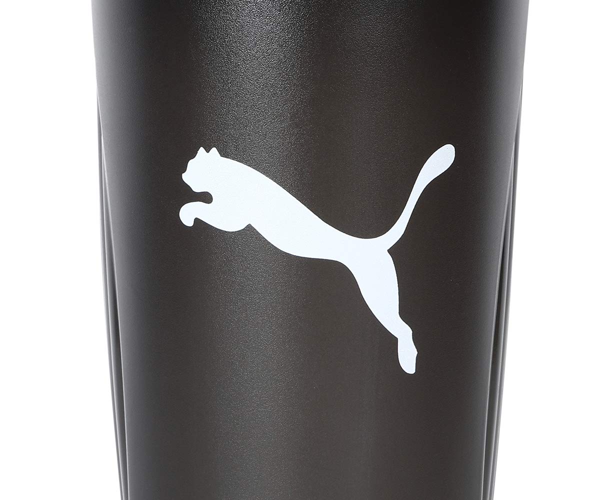 PUMA Botella Shaker, Termo Deportivo con Mezclador de Metal para Proteínas Boquilla Mediana Antiderrame con Área Rugosa para mejor Agarre Color Negro con Secciones Transparentes