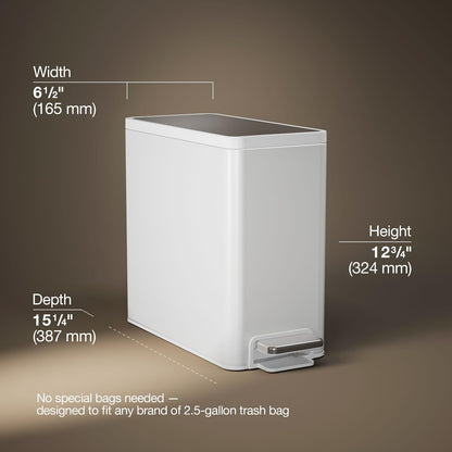 Kohler 20957-STW Bote de basura delgado de 2.5 galones, cubeta de basura para baño con pedal de cierre suave, color blanco con acero inoxidable