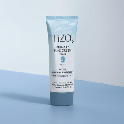TiZO 3. Protector solar 100% mineral SPF40 con color, textura sedosa y acabado mate.