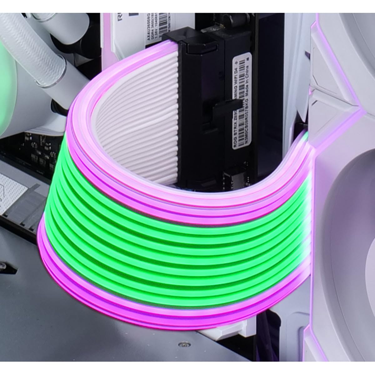 Lian Li Strimer inalámbrico de 24 pines - driver incluido - Cable de extensión de alimentación RGB direccionable - Strimer L-Connect 3.0 Control inalámbrico - Tira LED para cables de PC de placa base