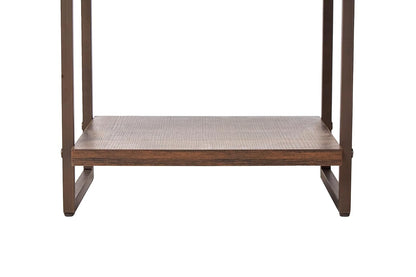 Mesa Lateral Auxiliar Color Nogal con 1 Entrepaño, Base de Metal y Tableros de Madera Industrial