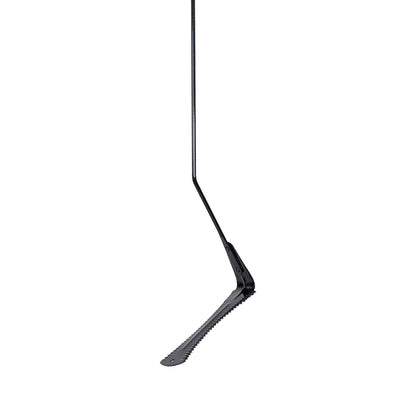 True Temper 2942600 - Látigo de zacate con hoja de acero dentado de doble filo y 22 pulgadas Mango de madera dura