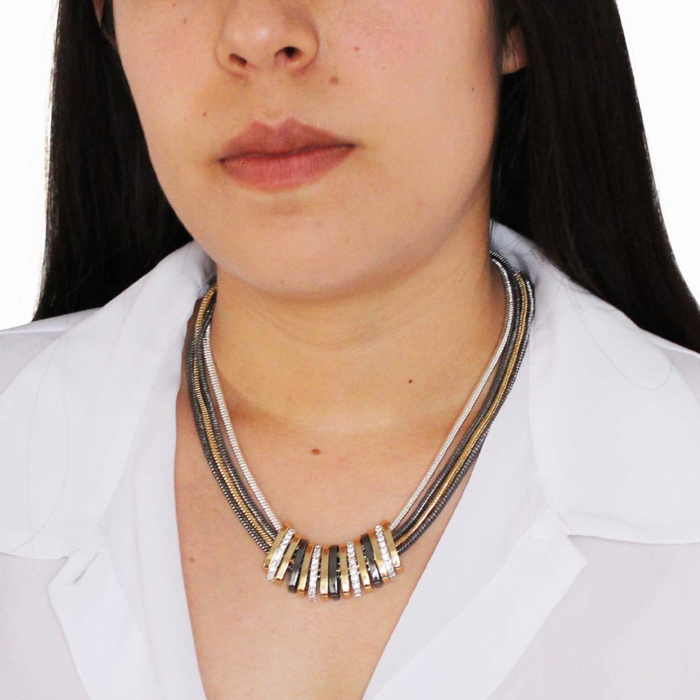 NINE WEST - Collar con babero frontal ajustable