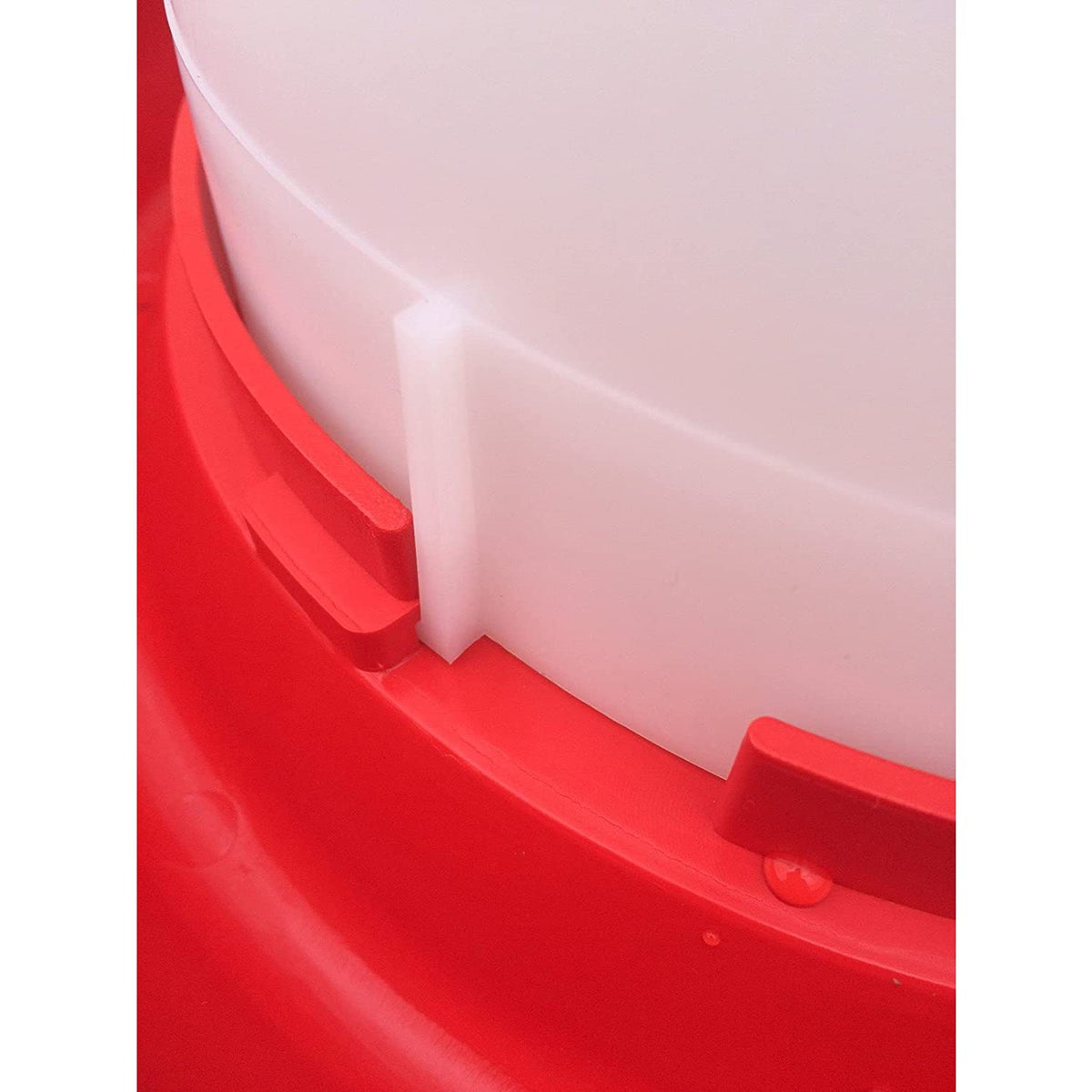 Farm Innovators Model HPF-100 All-Seasons Heated Plastic Poultry Fountain, 3 Gallon, 100-Watt