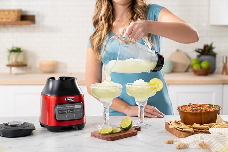 Oster Licuadora 800 W con Vaso de Vidrio de 1.5 L, 2 Programas Automáticos | 3 Velocidades + Pulso, motor reversible, acople metálico y cuchilla que tritura hielo, rojo, BLSTPEG-CRT