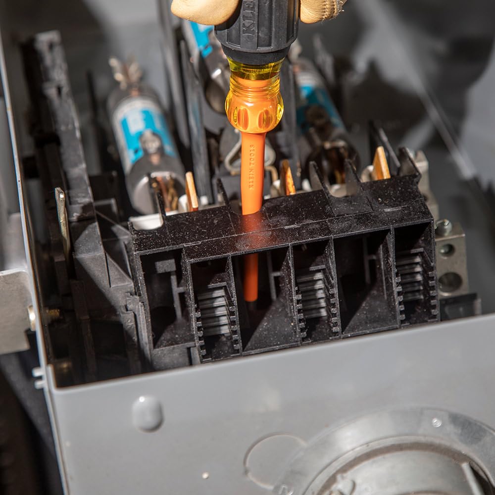 Klein Tools 33736INS - Juego de destornilladores aislados, fabricado en Estados Unidos, destornillador de punta delgada de 1000 V con Phillips, gabinete y puntas cuadradas y un magnetizador, 6 piezas